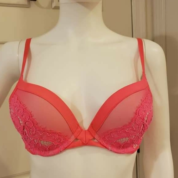 Victoria Secret Very Sexy Push up size 34C - Picture 1 of 6
